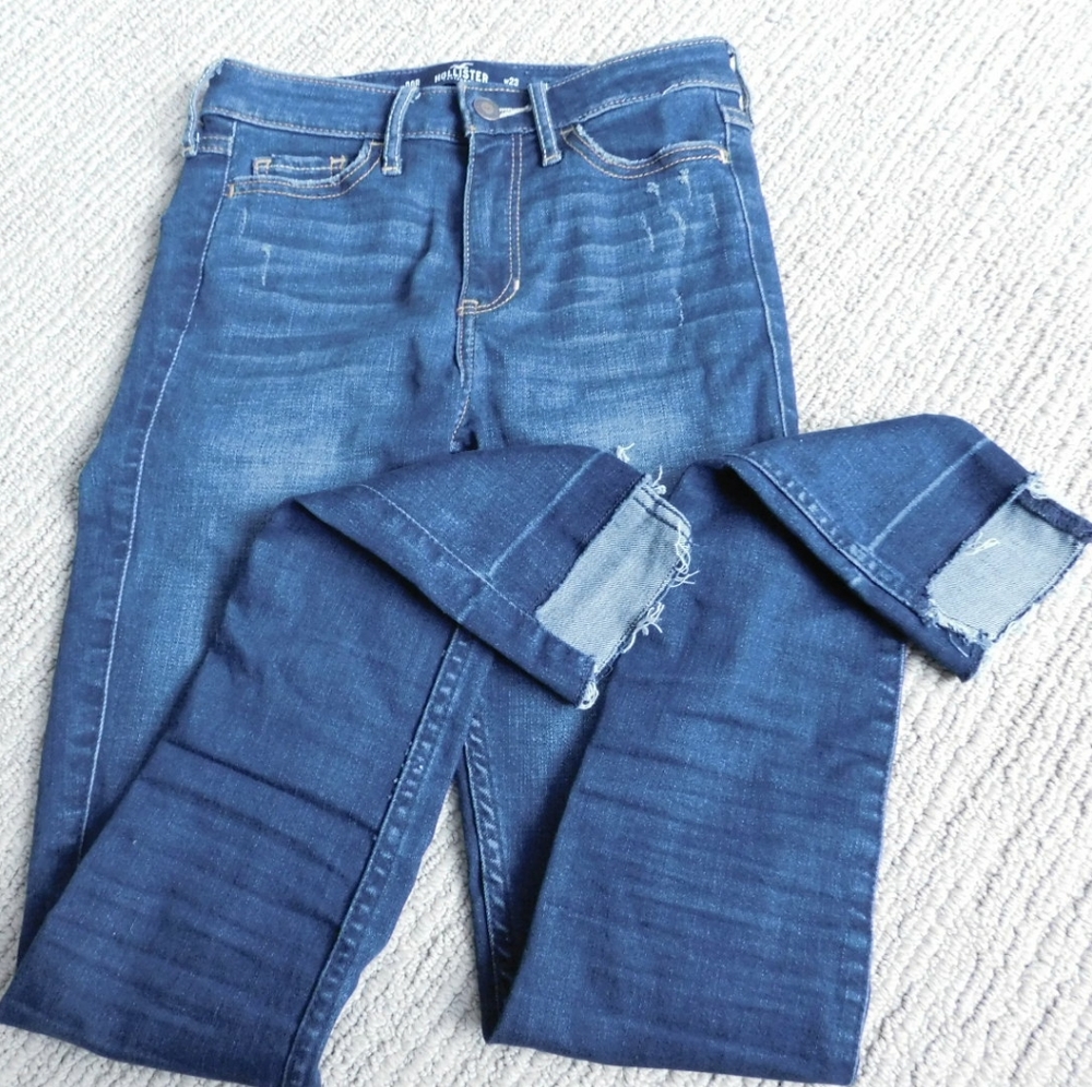 00 Distressed Hollister Shape Love Dark Wash Jeans